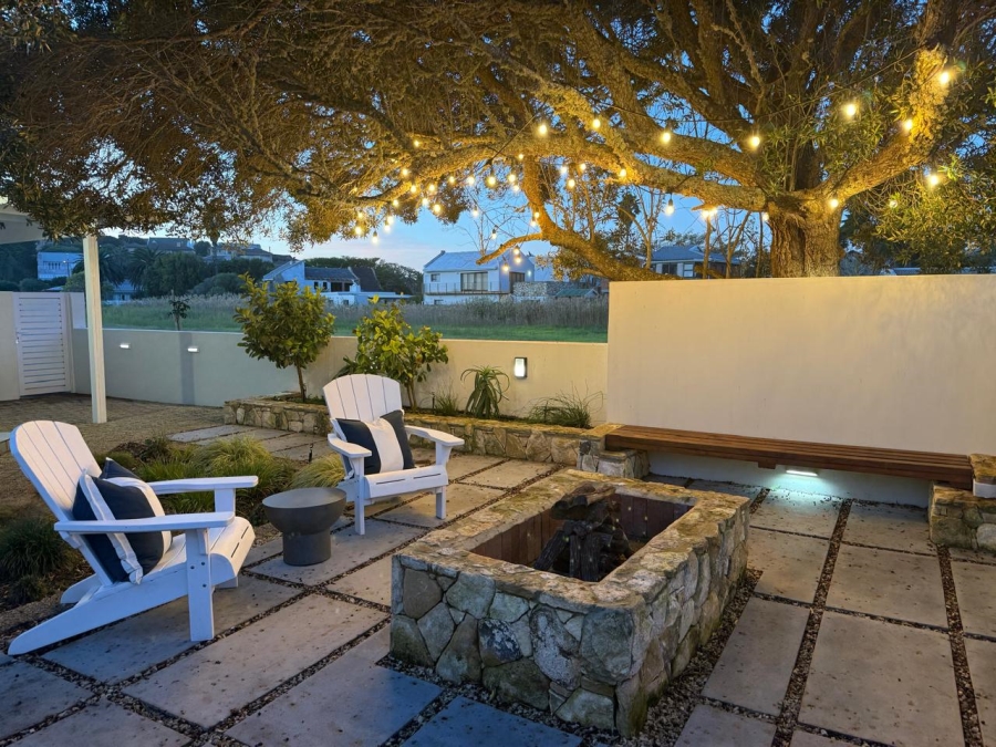 3 Bedroom Property for Sale in Stilbaai Wes Western Cape